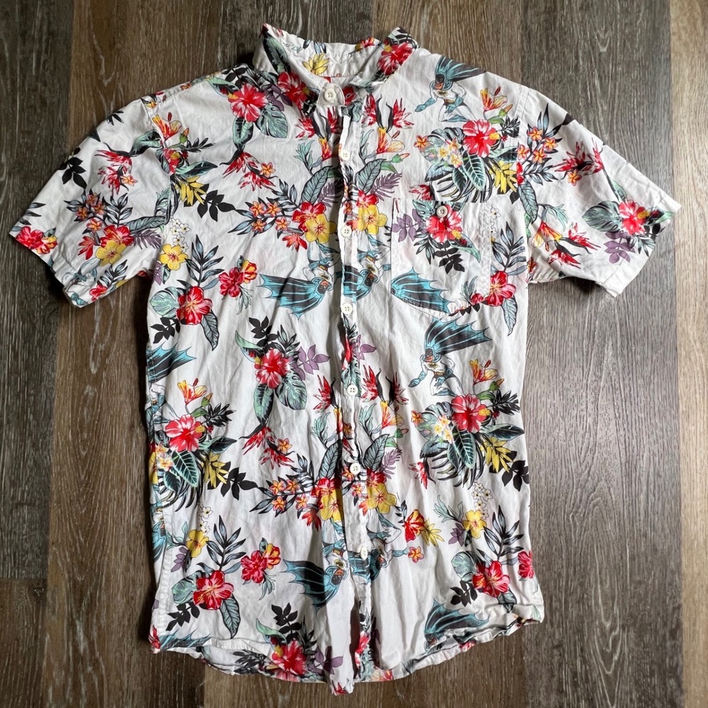 Batman Classic TV Series Button Down Mens Small White Floral Tropical Shirt